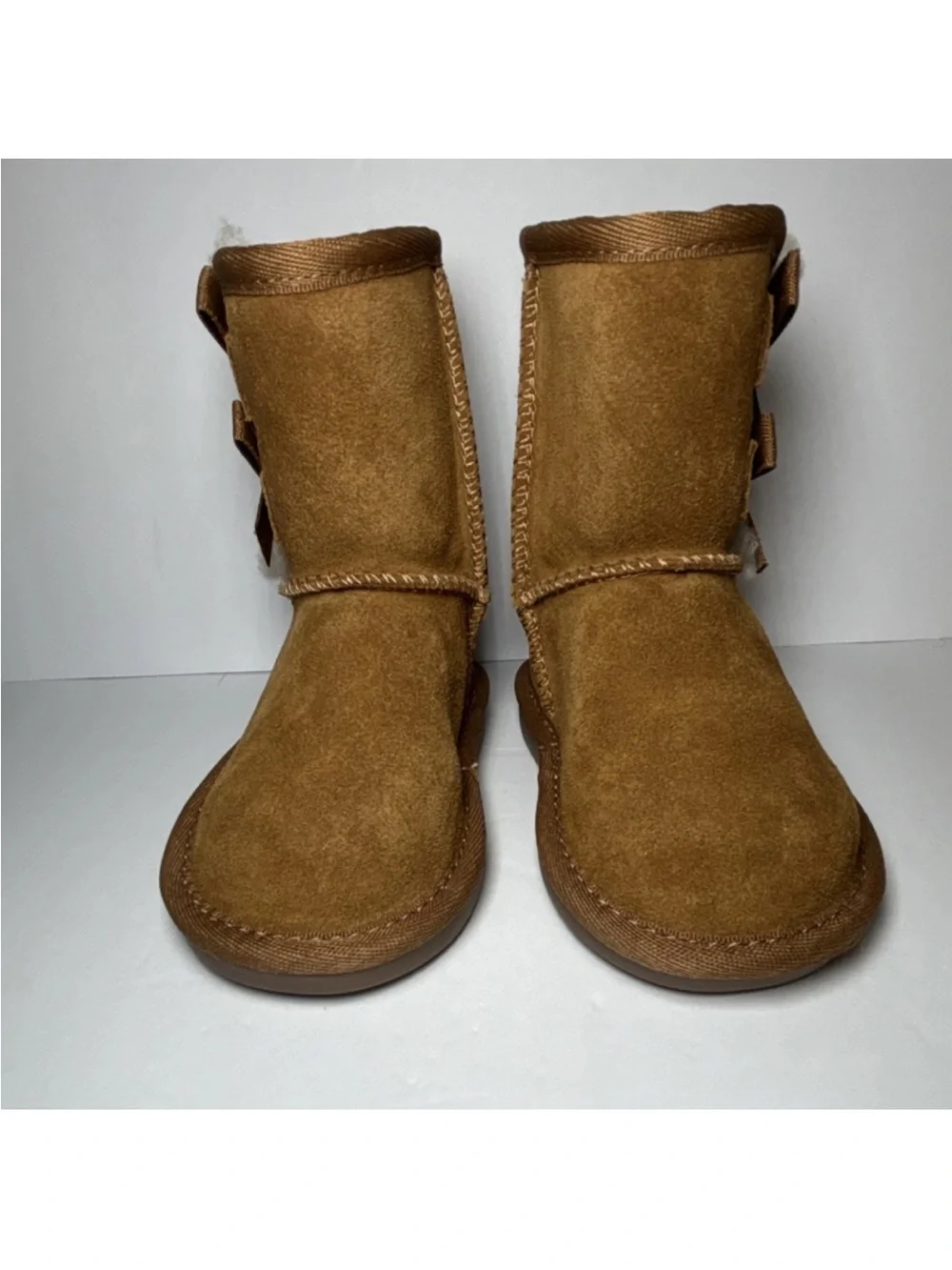 Koolaburra by UGG Toddler Size 5 Victoria Mid-Calf Snow Boots Bow Fur Trim